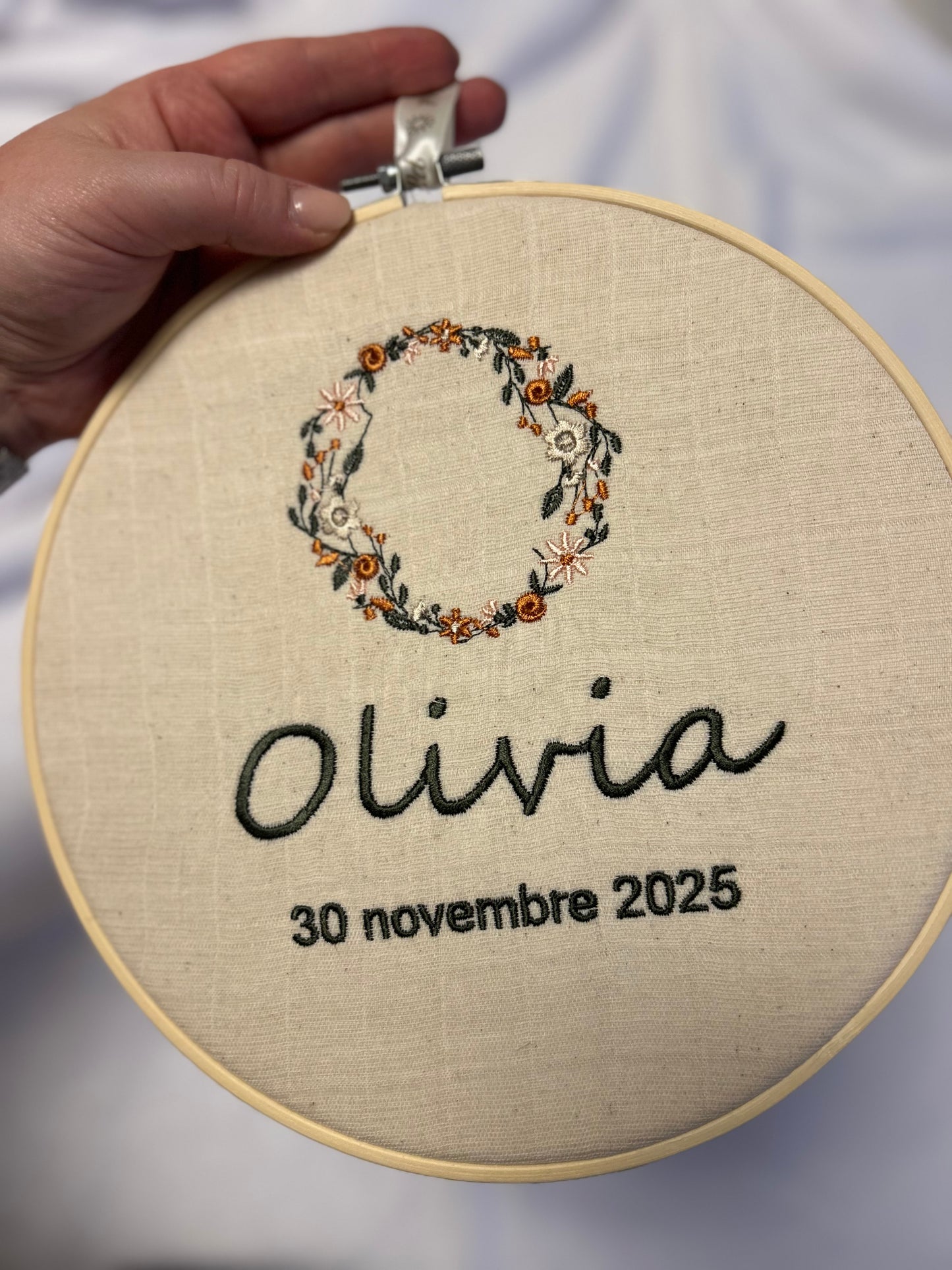 Tambourin décoratif initiale fleurie