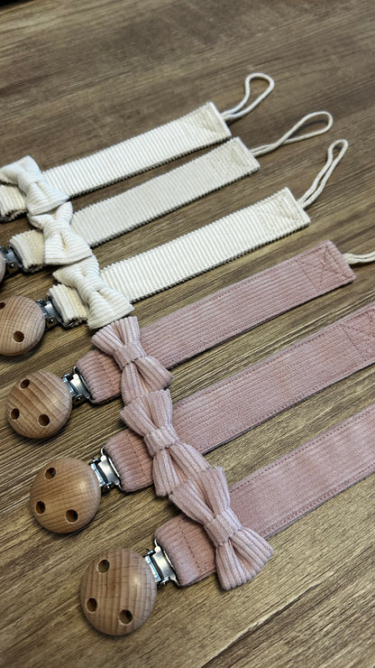 Attache tétine en velours