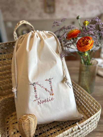Grand pochon initiale fleurie