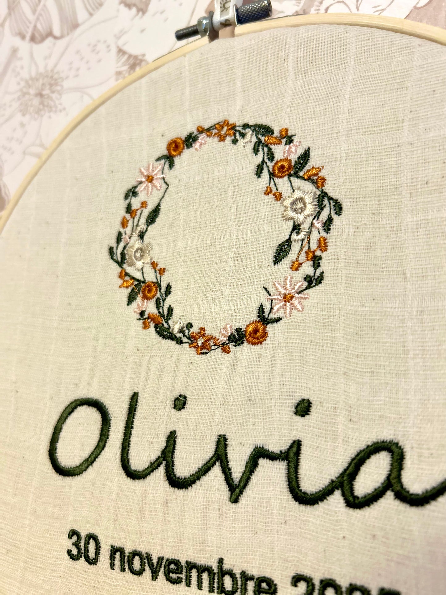 Tambourin décoratif initiale fleurie