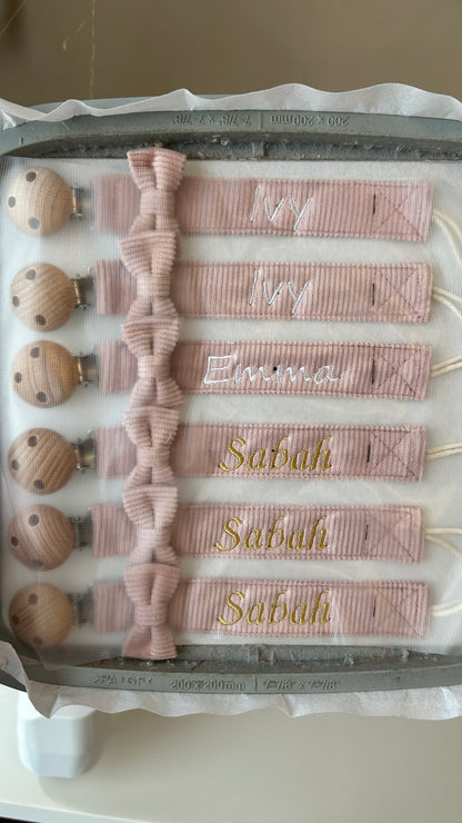 Attache tétine en velours