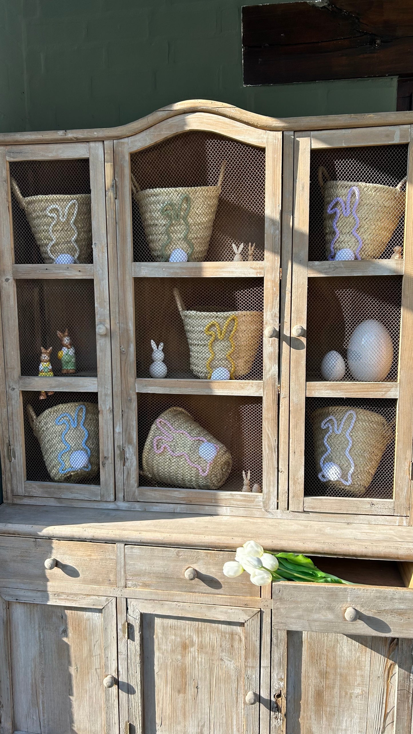 Panier de récolte pour Pâques