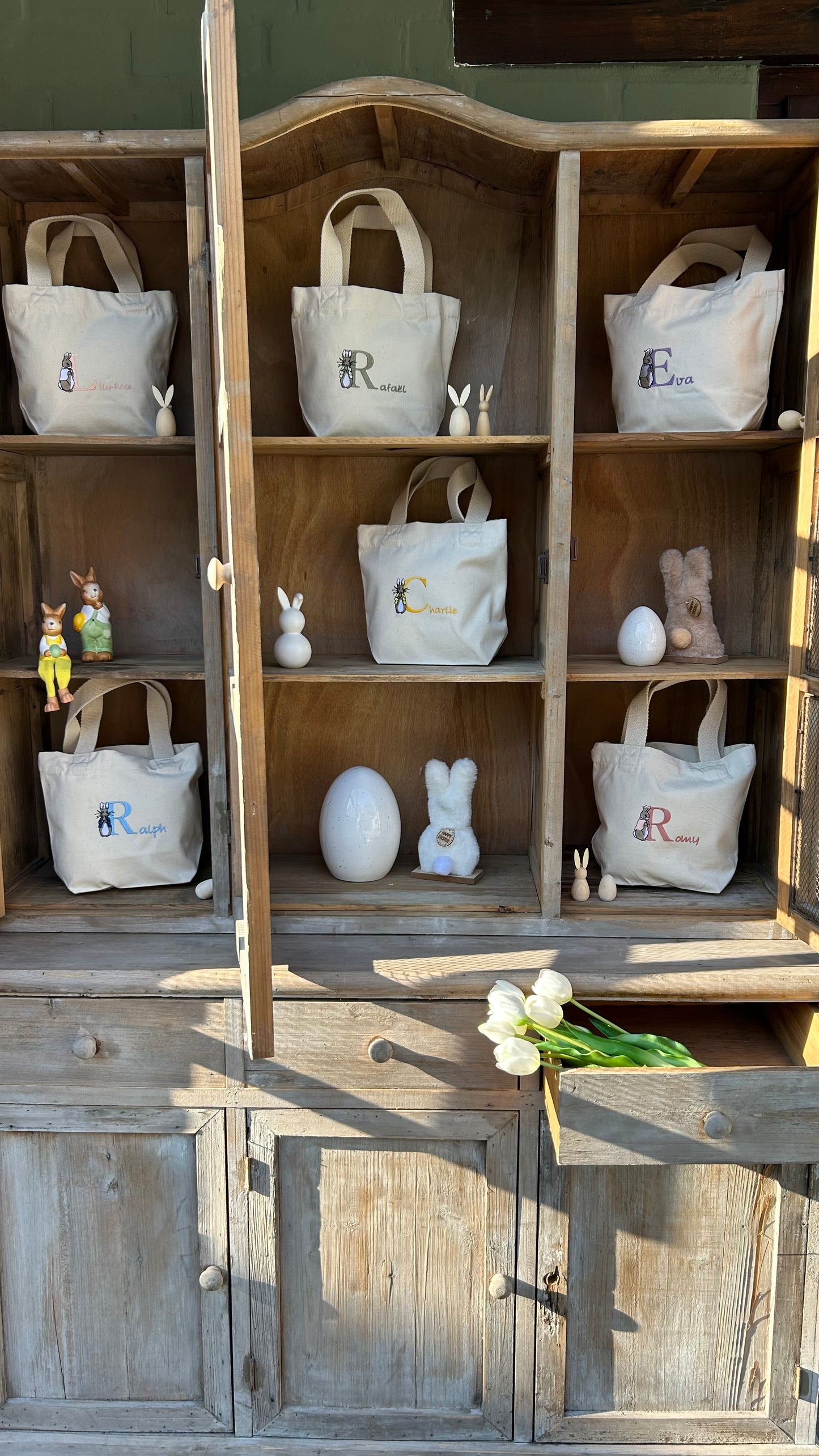 Panier de récolte pour Pâques