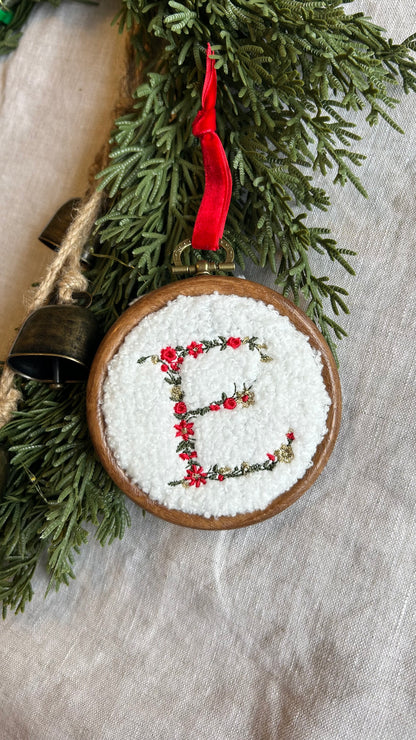 Tambourin de Noël Initiale fleurie 8cm